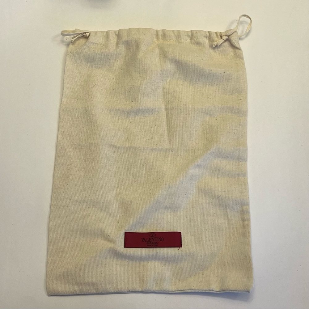 Valentino White Dust Bag, 10x13.5, Excellent Cond‎